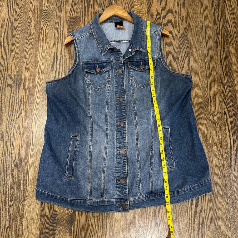 Love & Legend  Sleeveless Jacket Vest - Picture 7 of 7